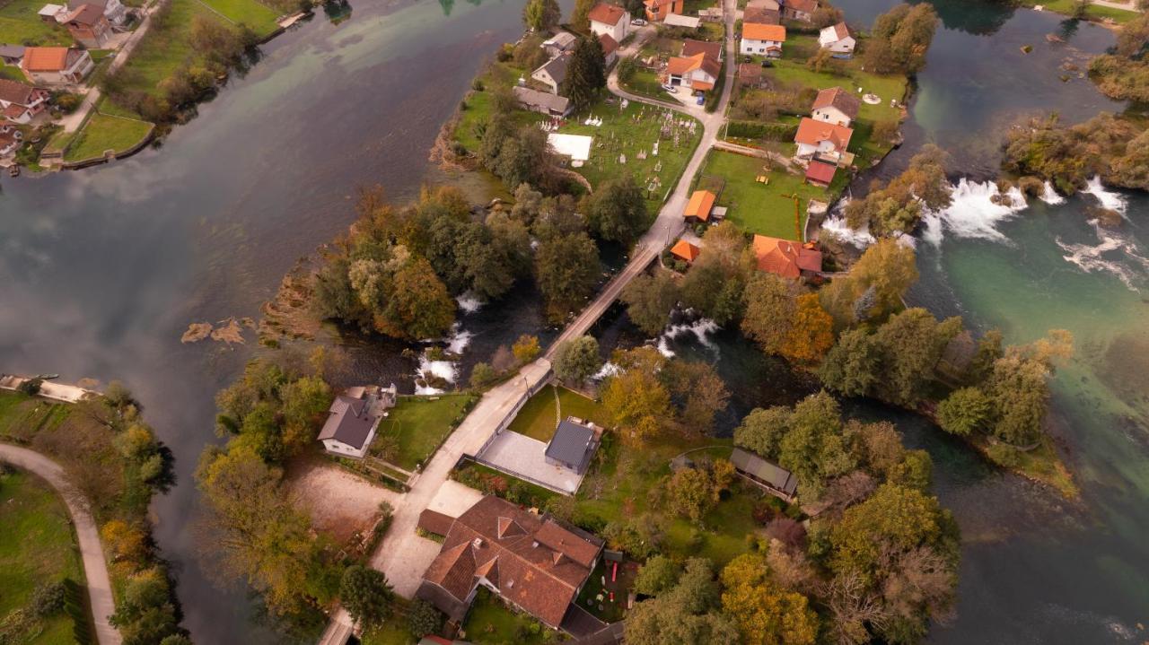 Willa Waterfall Glamping Cabin Bihać Zewnętrze zdjęcie